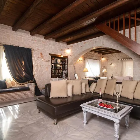 Villa Jps Stone Pandokrátor