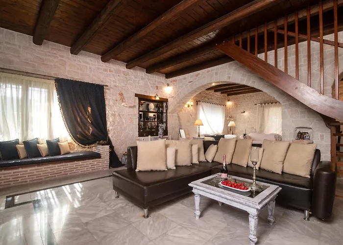 Villa Jps Stone Pandokrátor