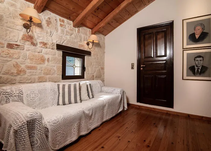 Villa Jps Stone Pandokrátor